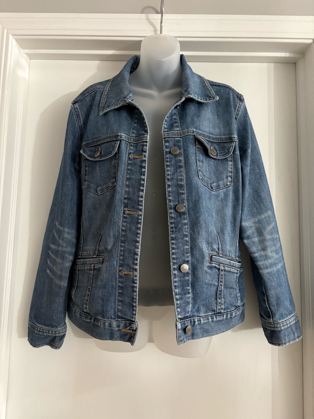 J. Jill Blue Lightly Distressed Cotton Stretch Denim Jacket Size M